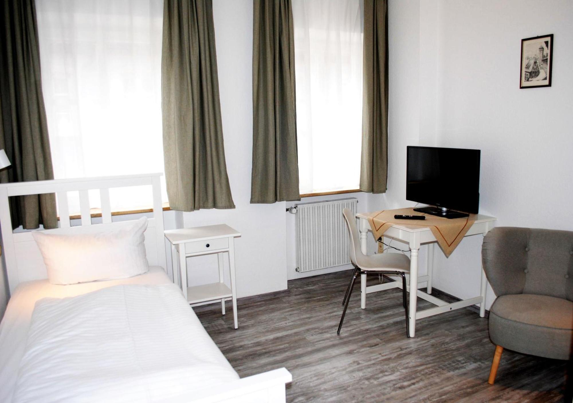 Hotel Hocher 3*